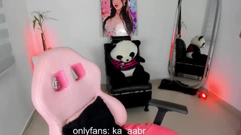 Snapshot of _kylie_miller1 chatting on February 21, 2025, 2:06 am Kylie online show from February 21, 2025, 2:06 am