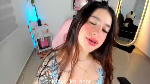 Snapshot of _kylie_miller1 chatting on February 25, 2025, 3:42 am Kylie online show from February 25, 2025, 3:42 am