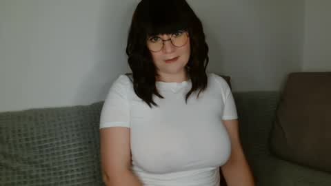 _lalilu_ online show from February 1, 2025, 5:26 pm
