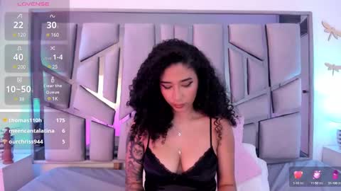 Lanna  online show from January 15, 2025, 5:26 pm