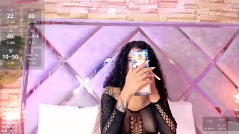 Lanna  online show from November 1, 2025, 12:29 pm