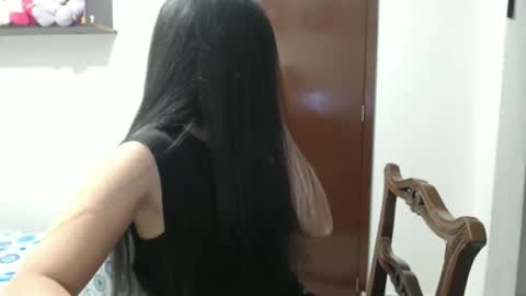 Snapshot of _laureneyes chatting on December 14, 2025, 4:18 am Lauren 3 online show from December 14, 2025, 4:18 am