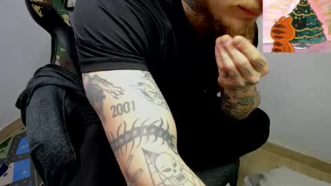 Snapshot of _layne chatting on December 5, 2025, 6:22 am Layne online show from December 5, 2025, 6:22 am