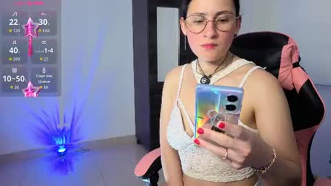 Snapshot of _lindasy_ chatting on July 16, 2026, 11:49 am Lindasy online show from July 16, 2026, 11:49 am