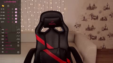 Snapshot of _little_sunshine_ chatting on December 16, 2024, 7:04 am  My name is lina Lush is activePrivate is Open online show from December 16, 2024, 7:04 am