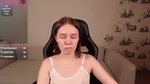 Snapshot of _little_sunshine_ chatting on February 6, 2025, 9:11 am  My name is lina Lush is activePrivate is Open online show from February 6, 2025, 9:11 am