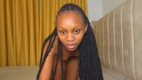 Snapshot of _littlevenus chatting on October 25, 2025, 2:35 pm Littlevenus online show from October 25, 2025, 2:35 pm