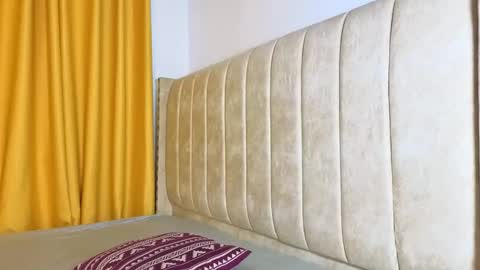 Snapshot of _littlevenus chatting on December 13, 2025, 11:32 pm Littlevenus online show from December 13, 2025, 11:32 pm