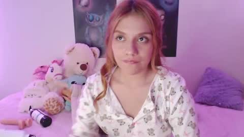 Sofia 3 online show from May 29, 2026, 1:03 am