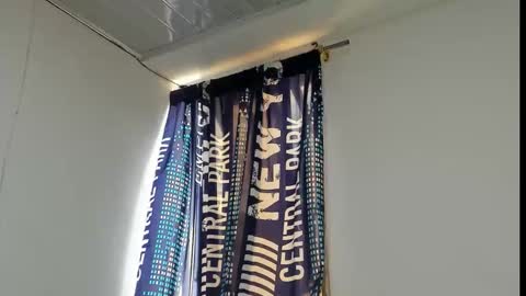 _logan_colton_ online show from November 18, 2025, 5:39 pm