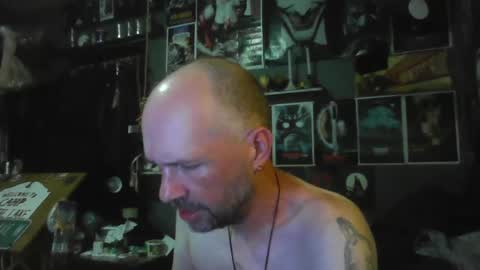 Snapshot of _longfellow chatting on June 15, 2026, 4:42 pm That guy online show from June 15, 2026, 4:42 pm