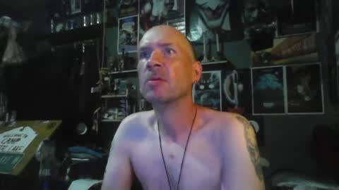 Snapshot of _longfellow chatting on June 18, 2026, 3:05 pm That guy online show from June 18, 2026, 3:05 pm