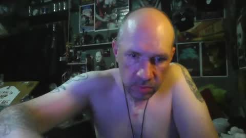 Snapshot of _longfellow chatting on June 21, 2026, 8:00 pm That guy online show from June 21, 2026, 8:00 pm
