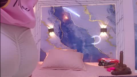 Lorrayne online show from October 17, 2025, 12:08 pm