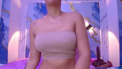 Lorrayne online show from November 21, 2025, 12:04 pm