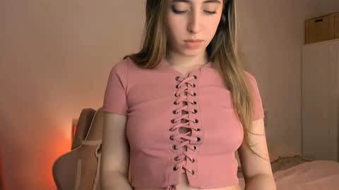 Snapshot of _loveliness_ chatting on December 3, 2025, 2:48 pm Amanda mandy online show from December 3, 2025, 2:48 pm