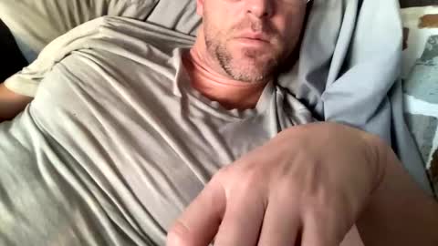 Snapshot of _lululeo_ chatting on October 28, 2025, 12:25 am _lululeo_ online show from October 28, 2025, 12:25 am