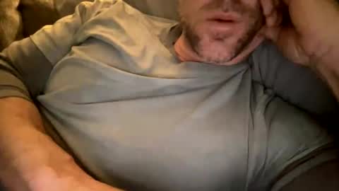 Snapshot of _lululeo_ chatting on December 19, 2025, 2:29 am _lululeo_ online show from December 19, 2025, 2:29 am