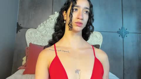  Luna  online show from December 11, 2024, 12:02 pm