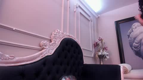  Luna  online show from December 12, 2024, 12:22 pm