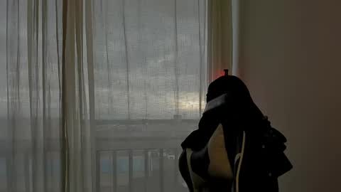 _lunaa__ online show from February 22, 2025, 10:42 pm