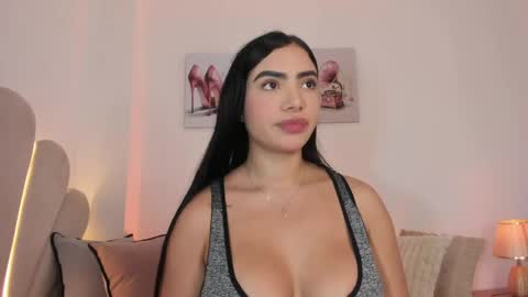Snapshot of _luuciana_ chatting on May 13, 2026, 3:59 am _luuciana_ online show from May 13, 2026, 3:59 am