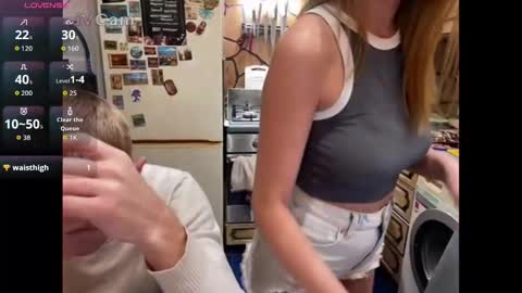 _magic_kis online show from November 21, 2025, 6:23 am