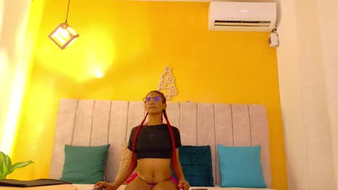 May online show from February 18, 2026, 8:38 pm