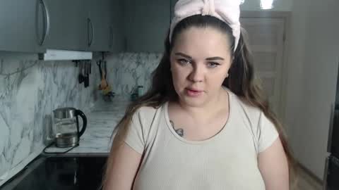 Kate online show from December 31, 2024, 3:01 am