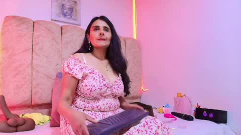Snapshot of _marcela__ chatting on April 15, 2026, 11:28 am _marcela__ online show from April 15, 2026, 11:28 am