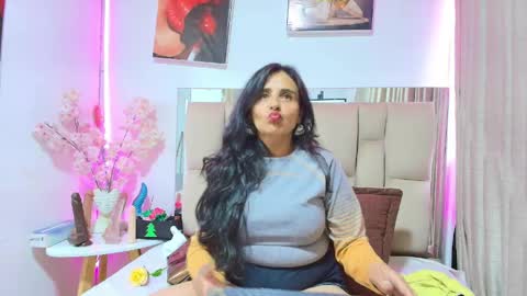 Snapshot of _marcela__ chatting on May 13, 2026, 11:29 am _marcela__ online show from May 13, 2026, 11:29 am