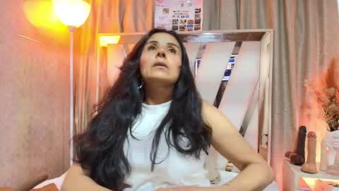 Snapshot of _marcela__ chatting on June 1, 2026, 11:45 am _marcela__ online show from June 1, 2026, 11:45 am