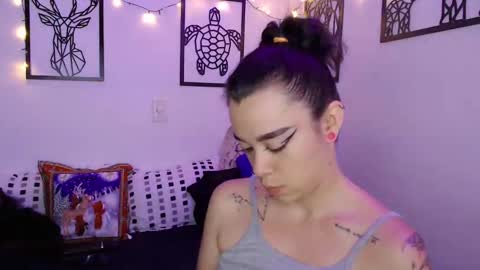 Snapshot of _marcela_wi chatting on January 8, 2025, 1:00 am Marce online show from January 8, 2025, 1:00 am