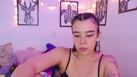 Snapshot of _marcela_wi chatting on February 5, 2025, 9:40 pm Marce online show from February 5, 2025, 9:40 pm