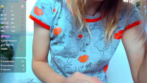 Scarlett online show from February 7, 2025, 7:50 am