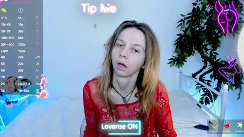 Snapshot of _mari_so chatting on April 1, 2026, 6:58 am Scarlett online show from April 1, 2026, 6:58 am