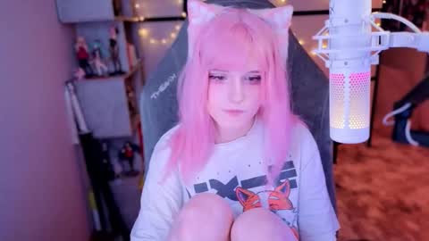 Snapshot of _mariko_ chatting on November 20, 2025, 3:45 pm Mariko online show from November 20, 2025, 3:45 pm