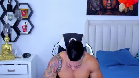 _matthew_santos_ online show from November 7, 2025, 10:10 pm