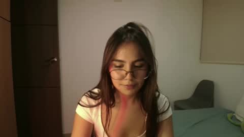 Snapshot of _maxxx1_ chatting on May 5, 2026, 1:24 am max and abby online show from May 5, 2026, 1:24 am