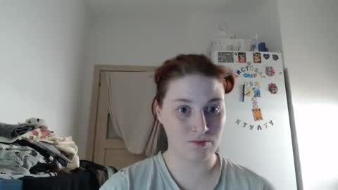 Snapshot of _medaed_ chatting on November 16, 2025, 7:08 pm medaed online show from November 16, 2025, 7:08 pm