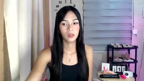 Melly online show from May 18, 2026, 11:16 am