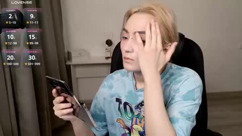 _meow_neko_ online show from February 26, 2026, 4:50 pm