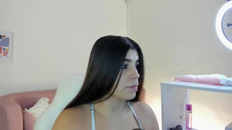  MIa blue 18  online show from March 1, 2026, 1:46 pm