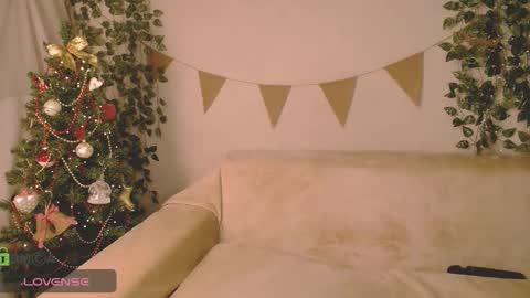 Snapshot of _mia_more chatting on January 5, 2025, 12:20 am Mia online show from January 5, 2025, 12:20 am