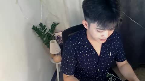 _mikko_moto_ online show from April 12, 2026, 11:15 am