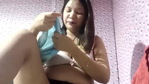 Snapshot of _milkytitsmomxx_ chatting on December 30, 2024, 7:32 pm _milkytitsmomxx_ online show from December 30, 2024, 7:32 pm