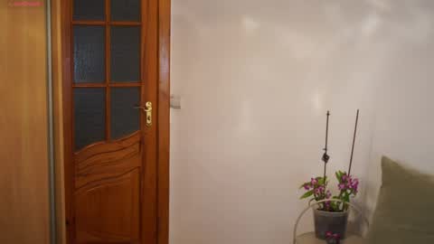 _million_dollarsmile online show from April 2, 2026, 4:59 pm