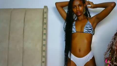 Mimi online show from February 8, 2026, 3:43 am