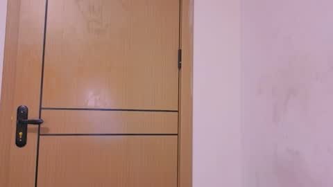 Mimi online show from April 7, 2026, 2:39 pm