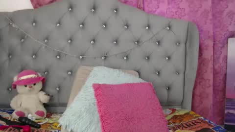 _mindy_moon online show from February 23, 2026, 12:02 pm